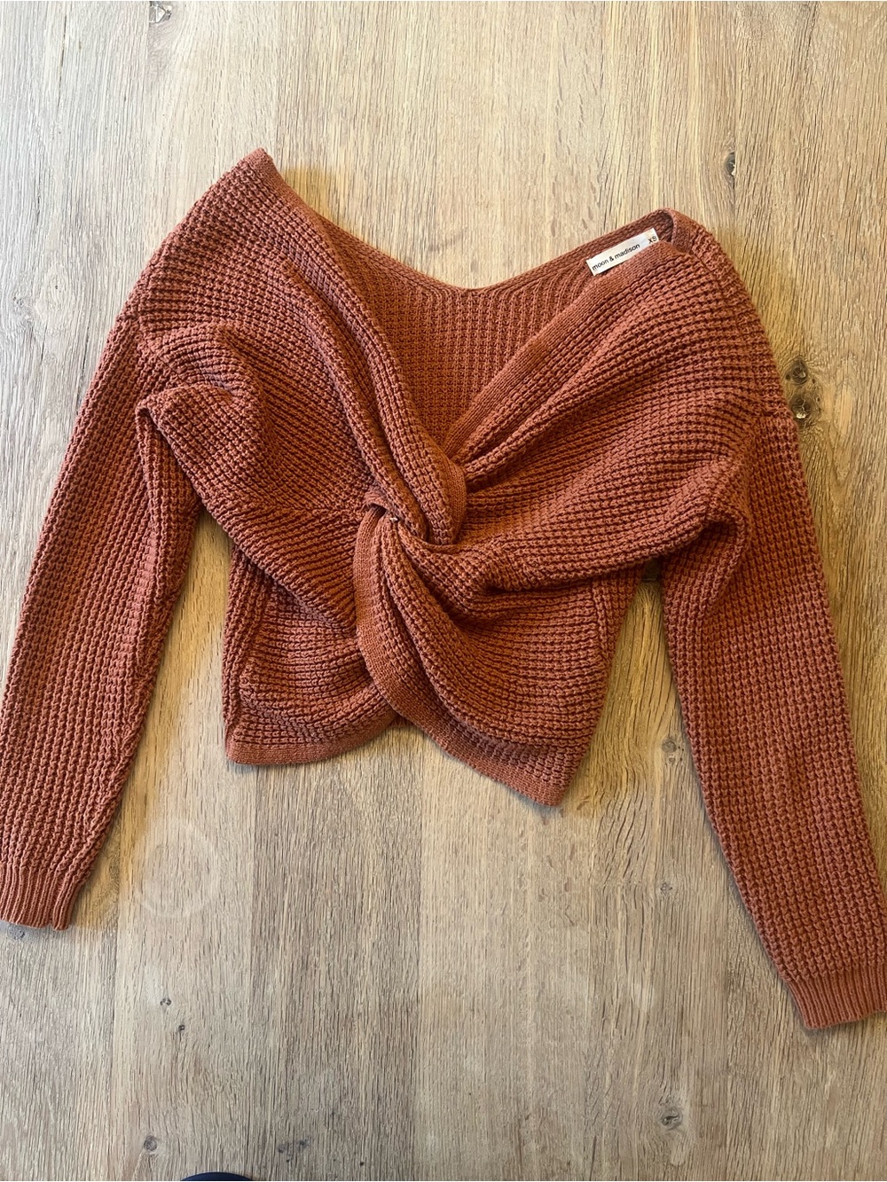 moon & madison Rust Twist Front Off-the-Shoulder Sweater
